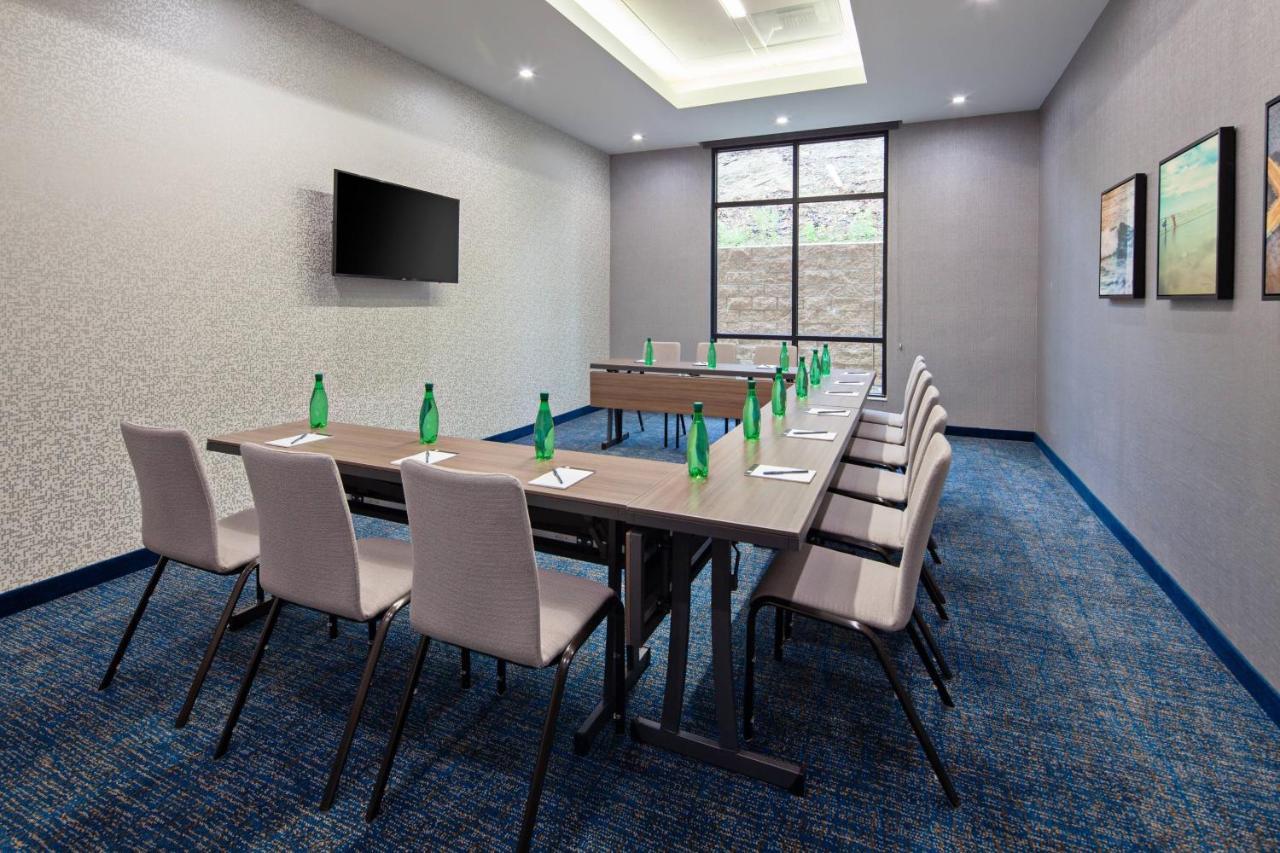 Springhill Suites By Marriott Escondido Downtown Exterior photo